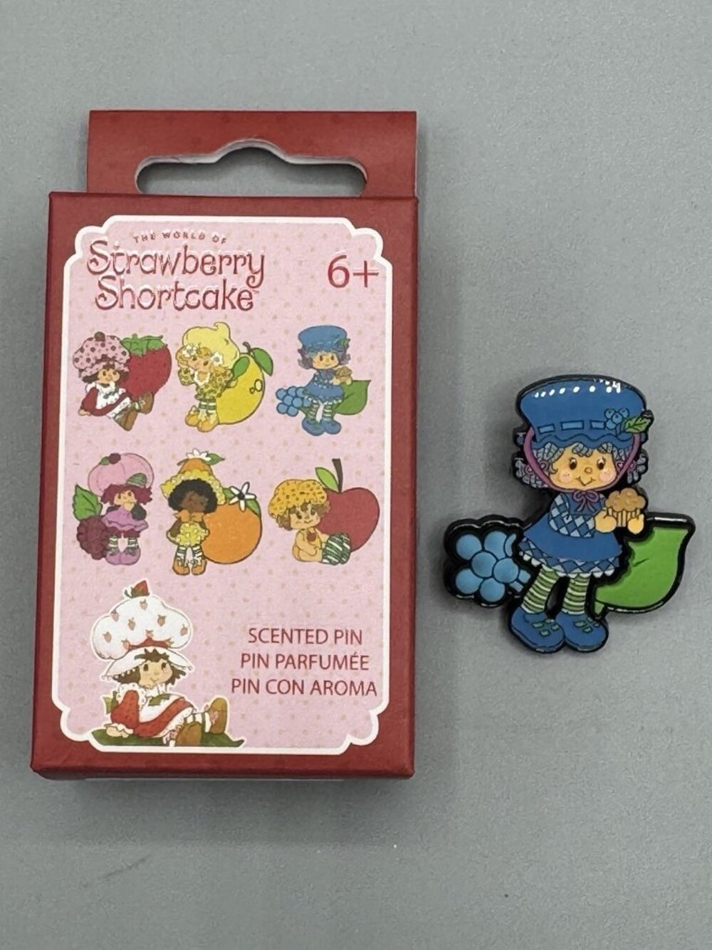 Loungefly Strawberry Shortcake Fruit Scented Pin BLUEBERRY MUFFIN New Open Box